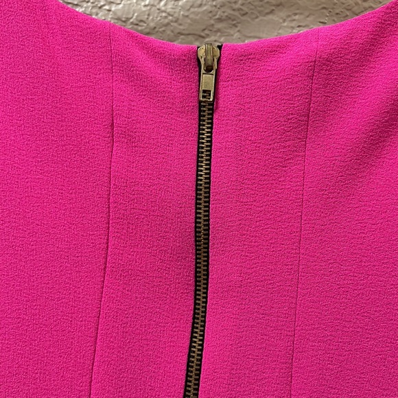 Pink dress - Picture 4 of 4